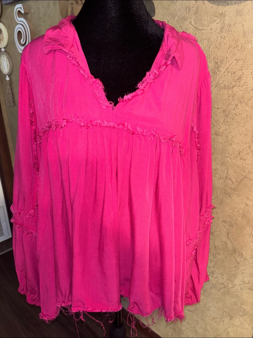 Hot pink 2X XXL boutique top baby doll rayon balloon sleeves plus size raw edge